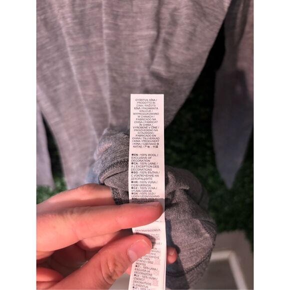 Icebreaker Women's 200 Oasis Thermal Long Sleeve Gritstone Gray NWT Sz XS - Picture 5 of 5